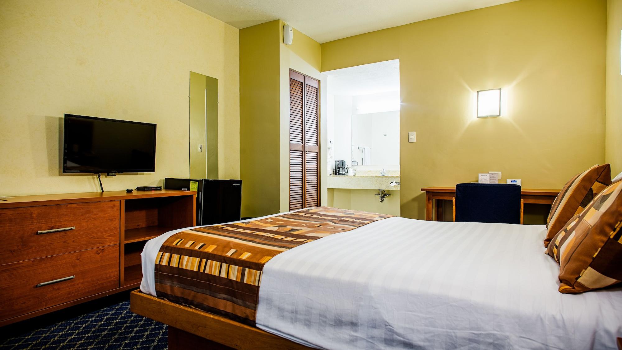American Inn Hotel & Suites Delicias Extérieur photo
