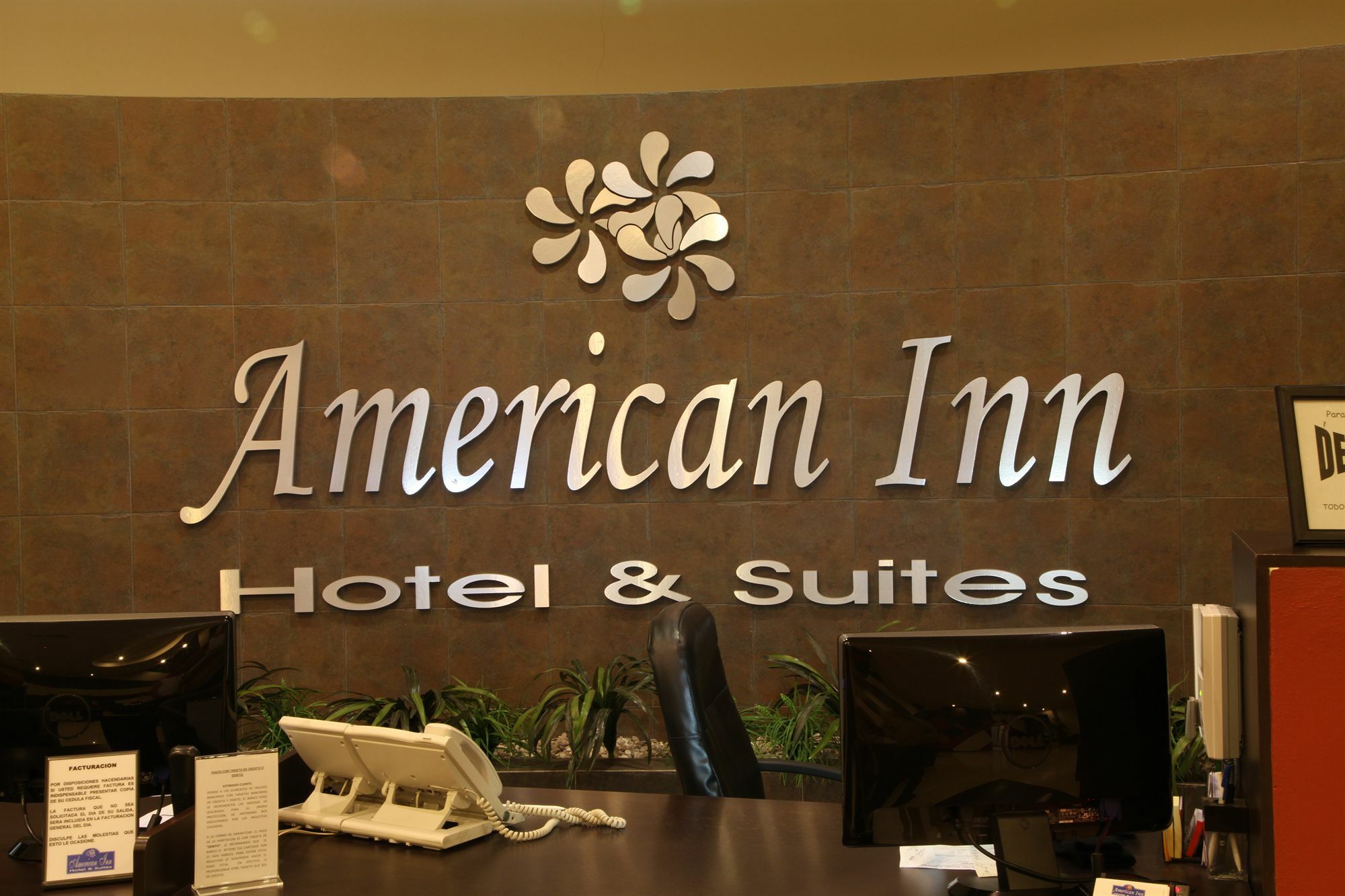 American Inn Hotel & Suites Delicias Extérieur photo
