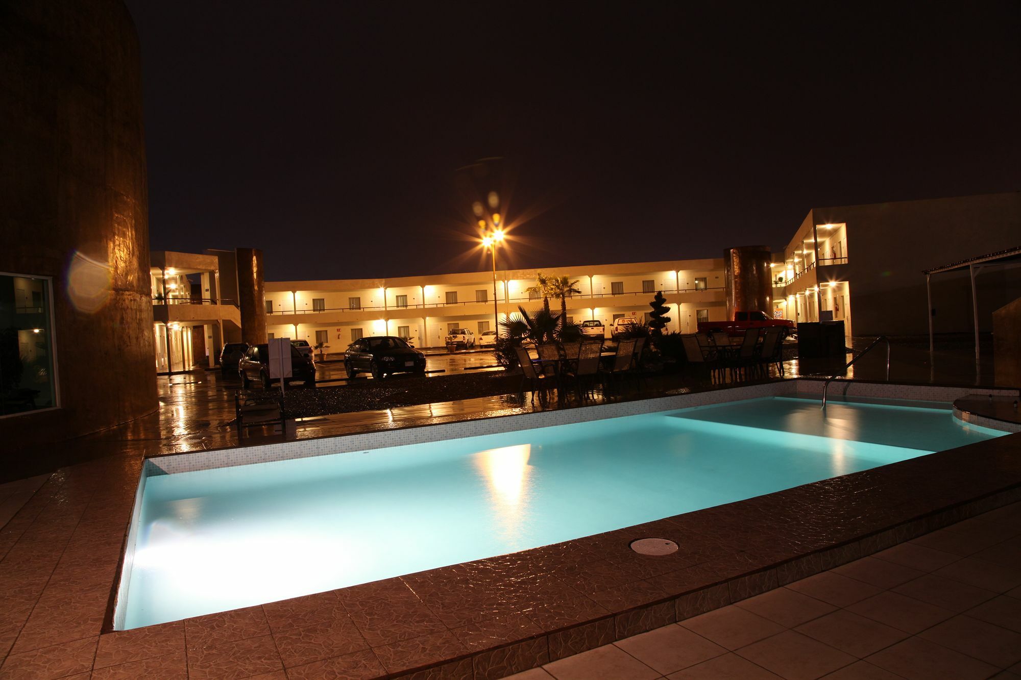 American Inn Hotel & Suites Delicias Extérieur photo